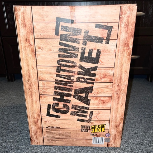 CHINATOWN MARKET x MIGHTY JAXX Smiley Mona Lisa Vinyl Collectible Art Toy NIB - Picture 10 of 15